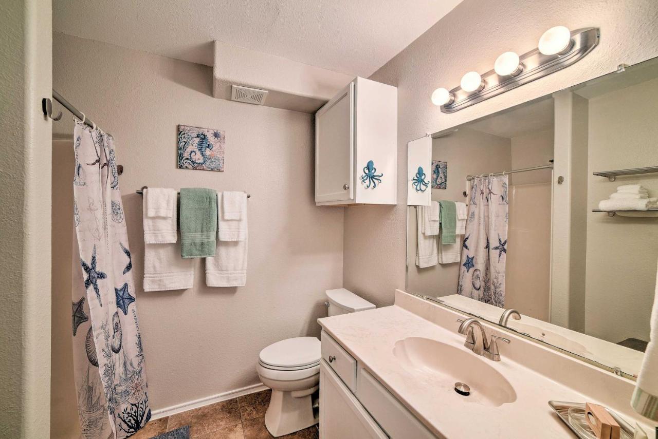 Corpus Christi Condo With Pool Access, Walk To Beach Eksteriør billede