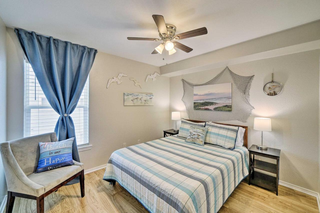 Corpus Christi Condo With Pool Access, Walk To Beach Eksteriør billede