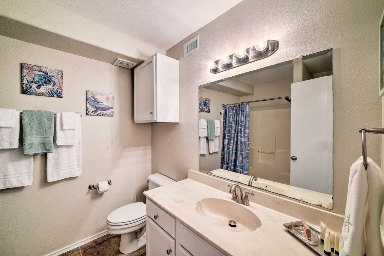 Corpus Christi Condo With Pool Access, Walk To Beach Eksteriør billede